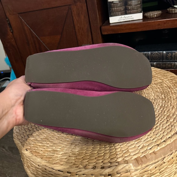 LL Bean Slipper Womens 7 Fuchsia Purple Moccasin Shearling Lined Cozy Fall plum - Picture 3 of 6